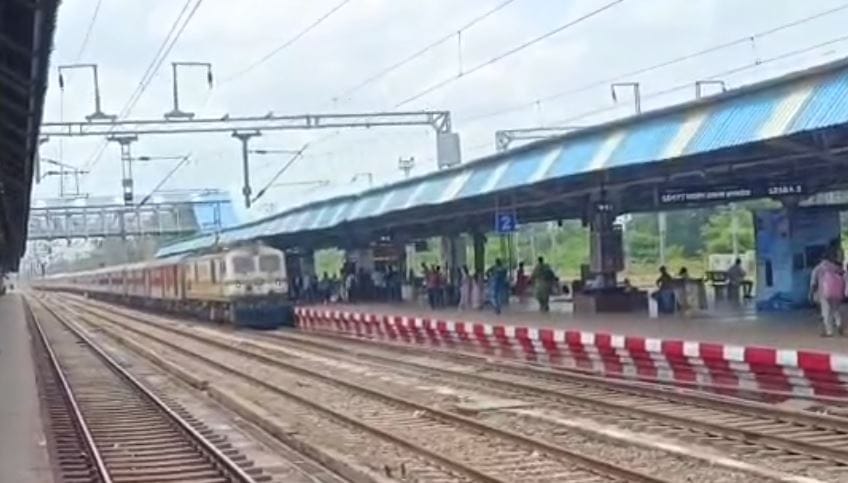 one year old girl was kidnapped from Mathura railway station