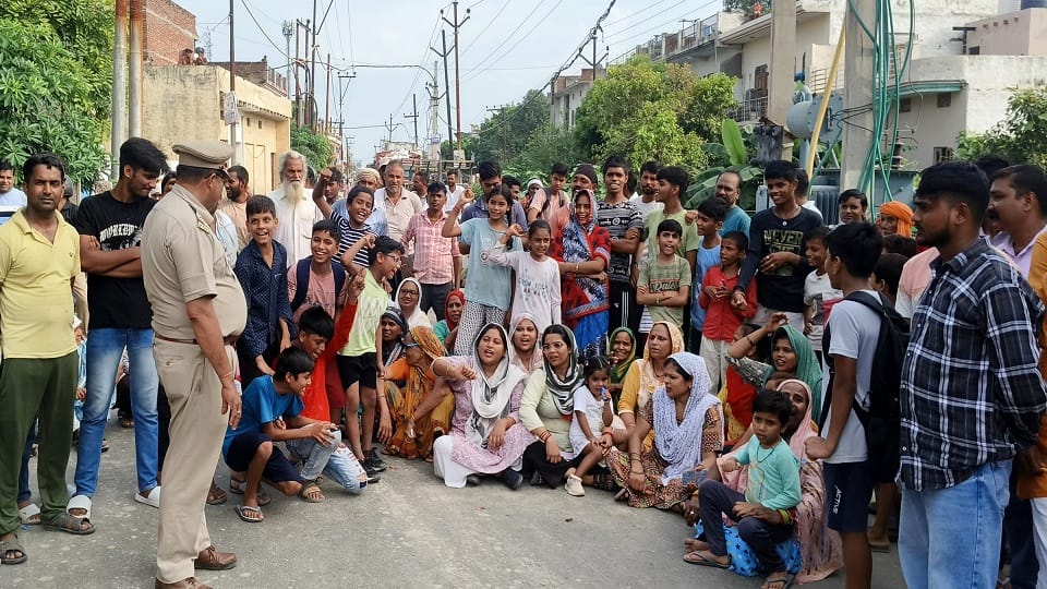 condition of the street of Mayur Vihar Colony of Aligarh