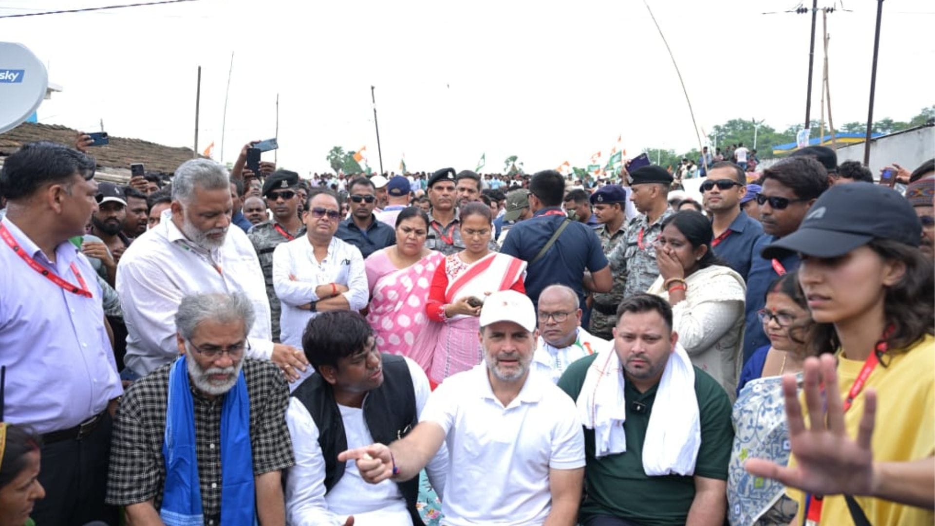 राहुल-तेजस्वी के साथ झारखंड के मंत्री
