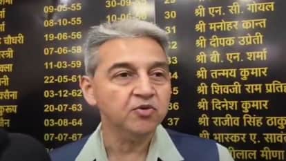 Alwar News: Chief Secretary Sudhansh Pant reviews with officials, stresses on migration control & legal cases