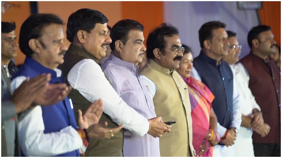 Nitin Gadkari Announces Tiger Corridor Linking Four National Parks in Madhya Pradesh