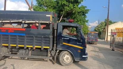 उमर अंसारी।