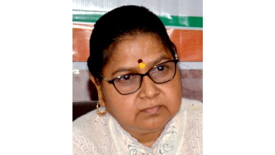City MLA Mukta Raja got angry at Aligarh CMO