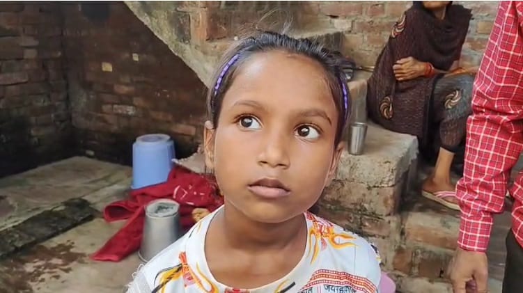 Budaun Crime News Husband Attempts to Kill Wife After Love Marriage, Later Found Hanging UP news in Hindi