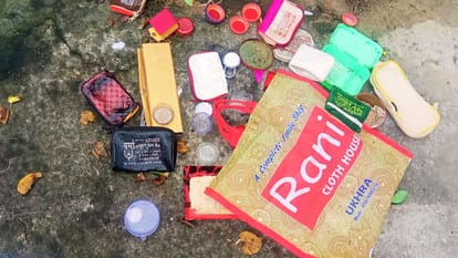 UP Crime Theft in two houses in mau Thieves stole Rs 7 lakh cash and jewellery worth Rs 20 lakh