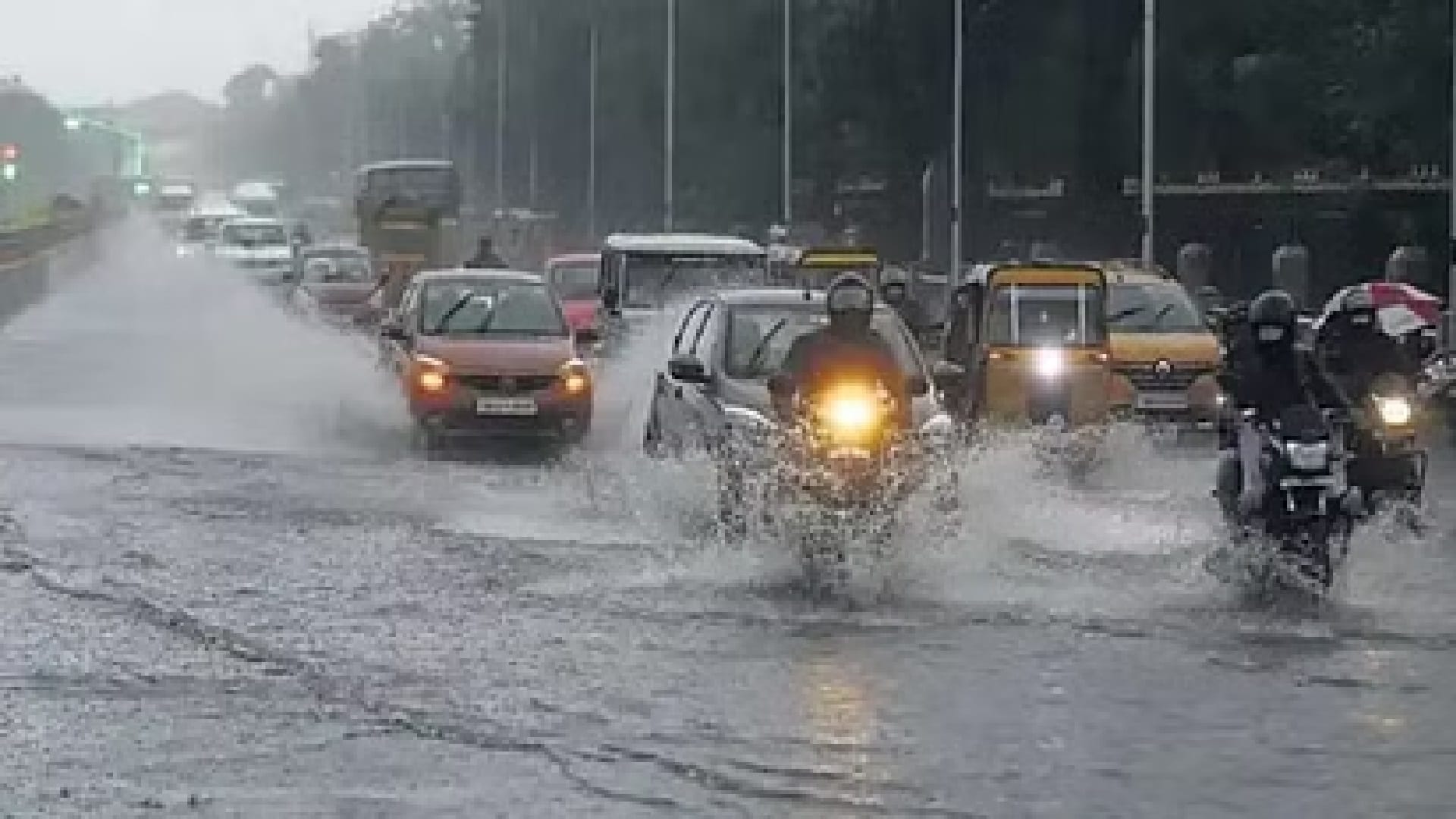 Rain alert Rainfall in one night of 2025 more than August in 2012 and 2017 38-year old record broken
