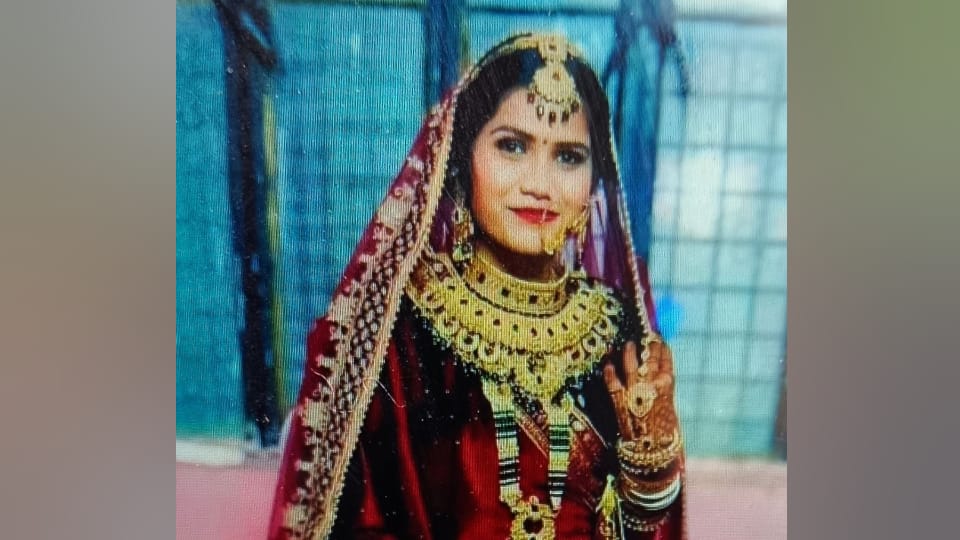 Kanpur Murder Son-in-law beat daughter like an animal murdered her and hung her body father made allegations
