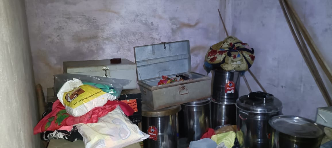 budhana agra 8 lakh cash jewellery theft case
