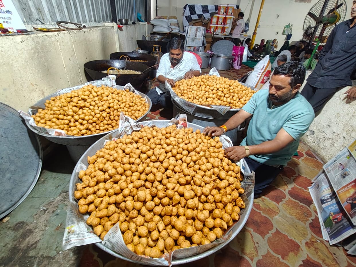 Indore: Khajrana Ganesh will be offered one and a quarter lakh laddus and modaks