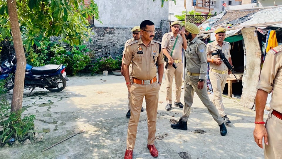 UP: Apart from selling fruits, he also looked for beautiful customers, racket kingpin Pinky is being searched