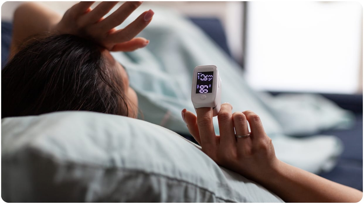 Low oxygen saturation Hypoxemia health issues why SpO2 level lower than 90