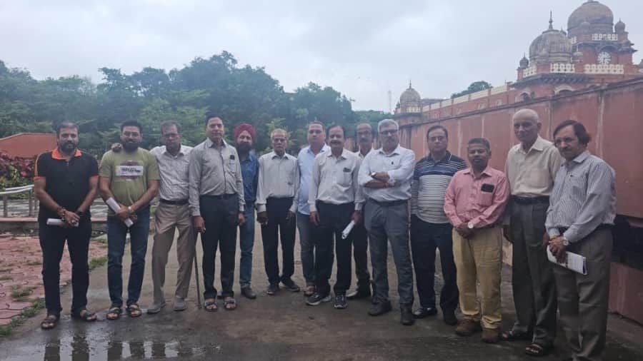 indore news hukmchand mill illegal tree cutting environmentalists protest press conference