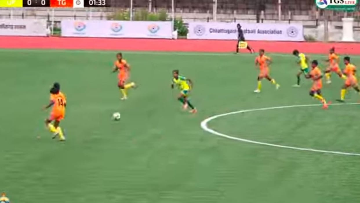 Sports News Today Football UP team won match by scoring 0 goals in first half and 4 goals in second half