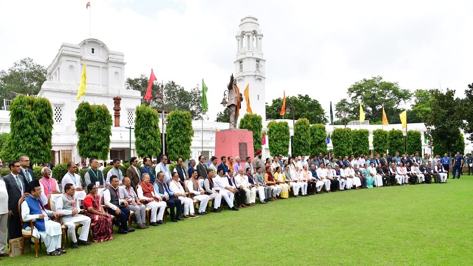 Advice to the opposition- It is not right to disrupt the Parliament session for narrow political gains