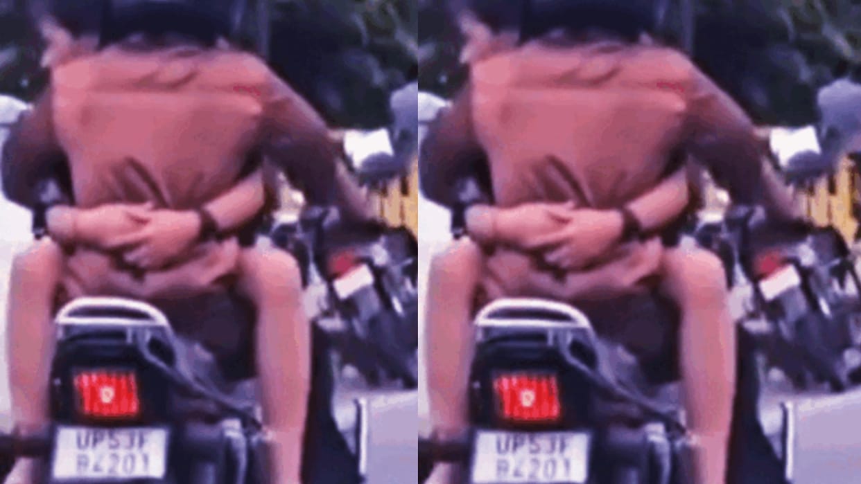 Couple Romance On Bike In Gorakhpur Road Watch Video