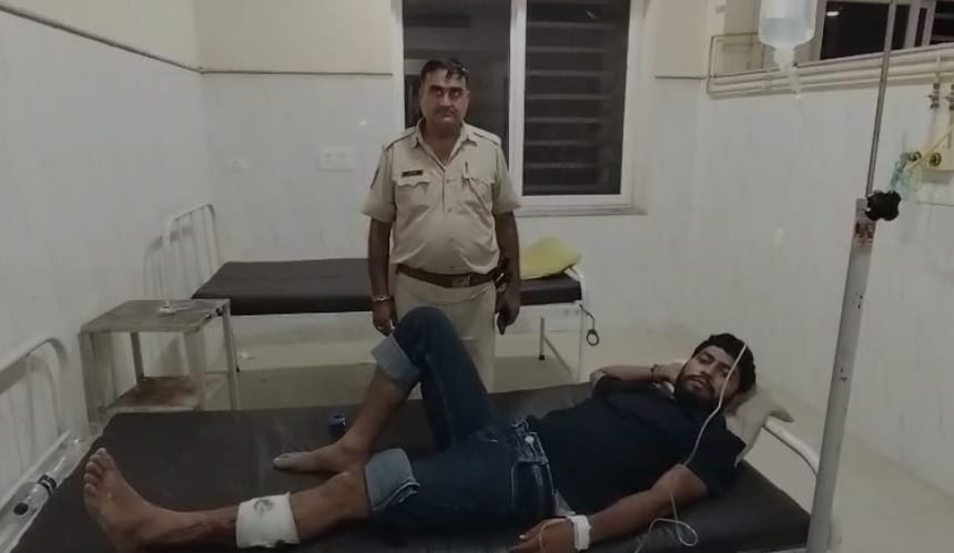 Dholpur News accused in firing case on grocery merchant escaped from custody injured by police bullet