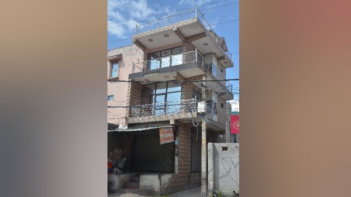 Nikki murder case New twist Husband Vipin and father-in-law outside house when Nikki was burnt Greater Noida