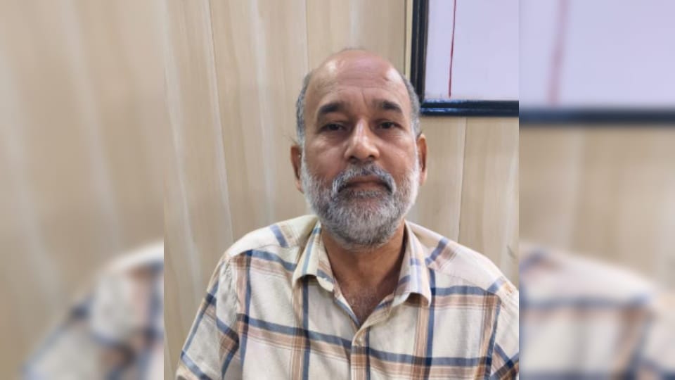 Shamli Labour Enforcement Officer caught red-handed taking Rs 15,000 bribe by Anti-Corruption team