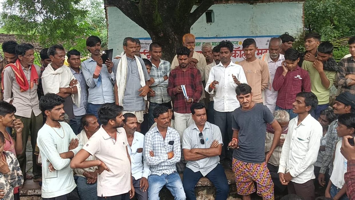 Lalitpur: Panchayat of the whole society on liquor ban, fine of 51 thousand