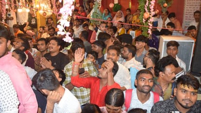 Manoj Tiwari performed in Durgakund Music Festival in varanasi