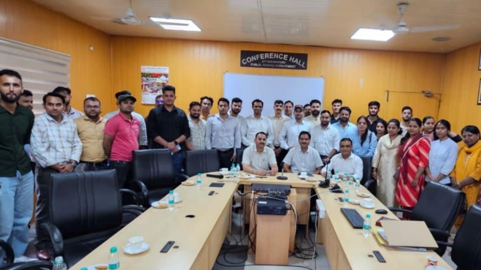 Uttarakhand Accounts Association executive formed Ashish provincial president Vikas Yadav state media in-charg