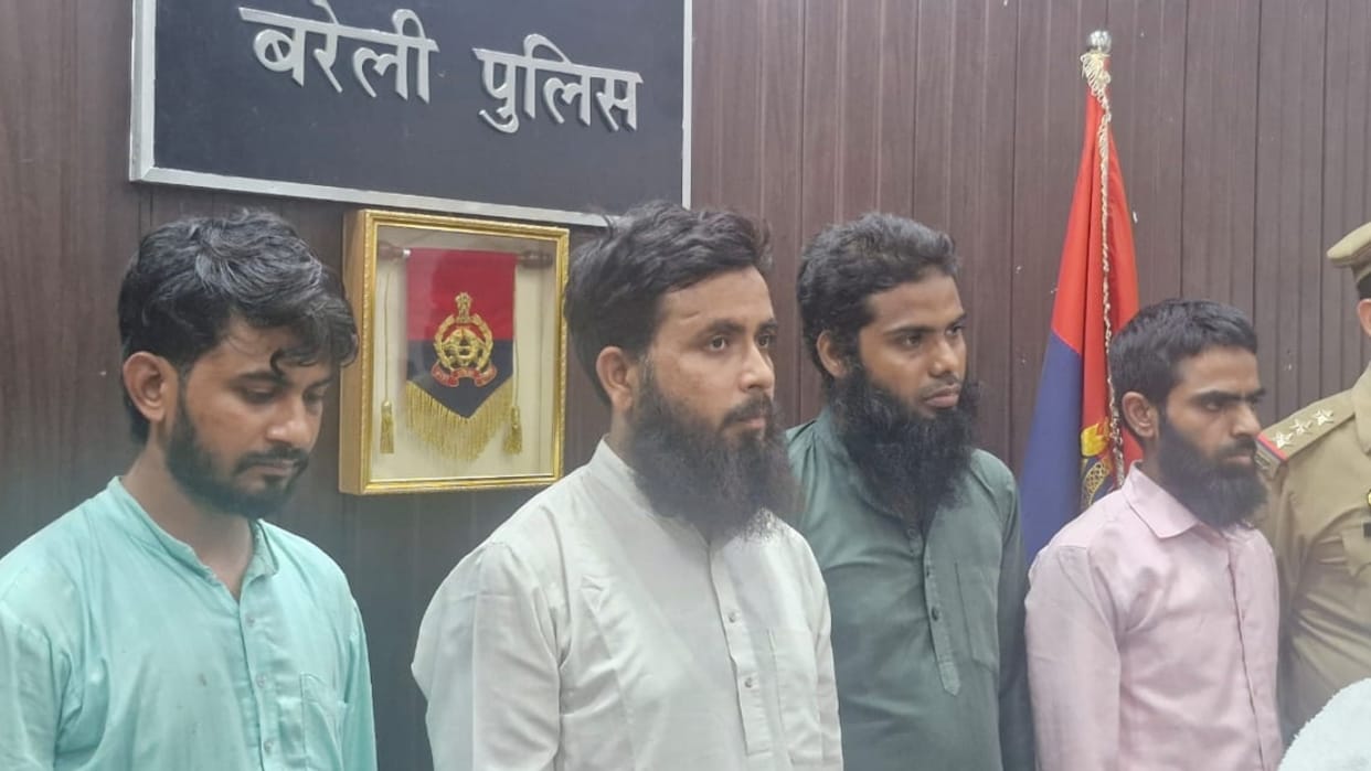 Police detained the leader of the conversion gang like Changur gang in Bareilly