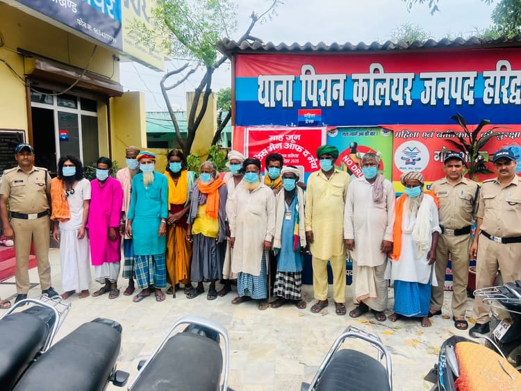 Roorkee: ऑपरेशन कालनेमि...कलियर उर्स में चेकिंग के दौरान दो बांग्लादेशी समेत 13 ढोंगी गिरफ्तार