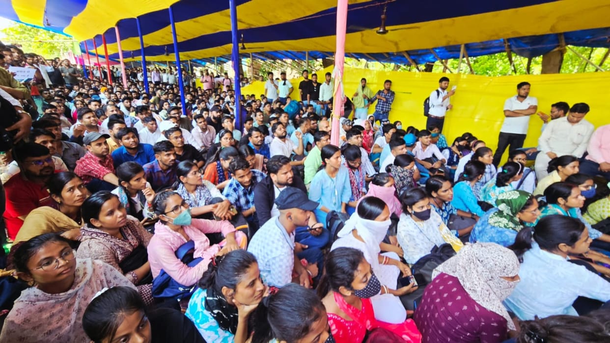 Bihar News : Revenue and Land Reforms Department Contract staff will fast unto death patna bihar