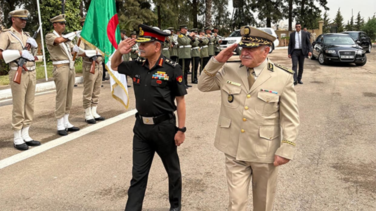Algeria: COAS Gen Upendra Dwivedi reviews guard of honour, discusses bilateral defence cooperation