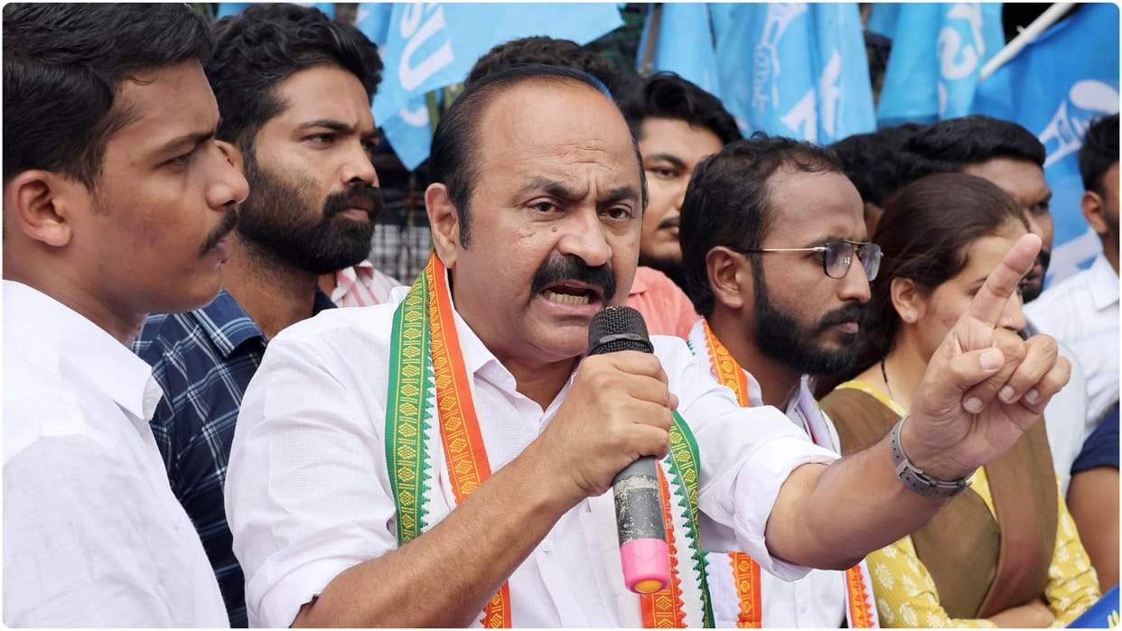 Don't play too much, you are in for a shock: Satheesan to CPI(M) on Mamkootathil issue