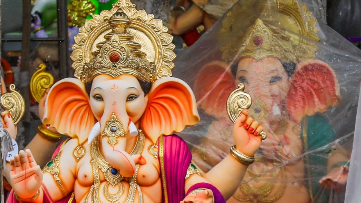 Why Lord Ganesha Is Worshiped first to start any auspicious rituals Know significance Ganesh Chaturthi 2025