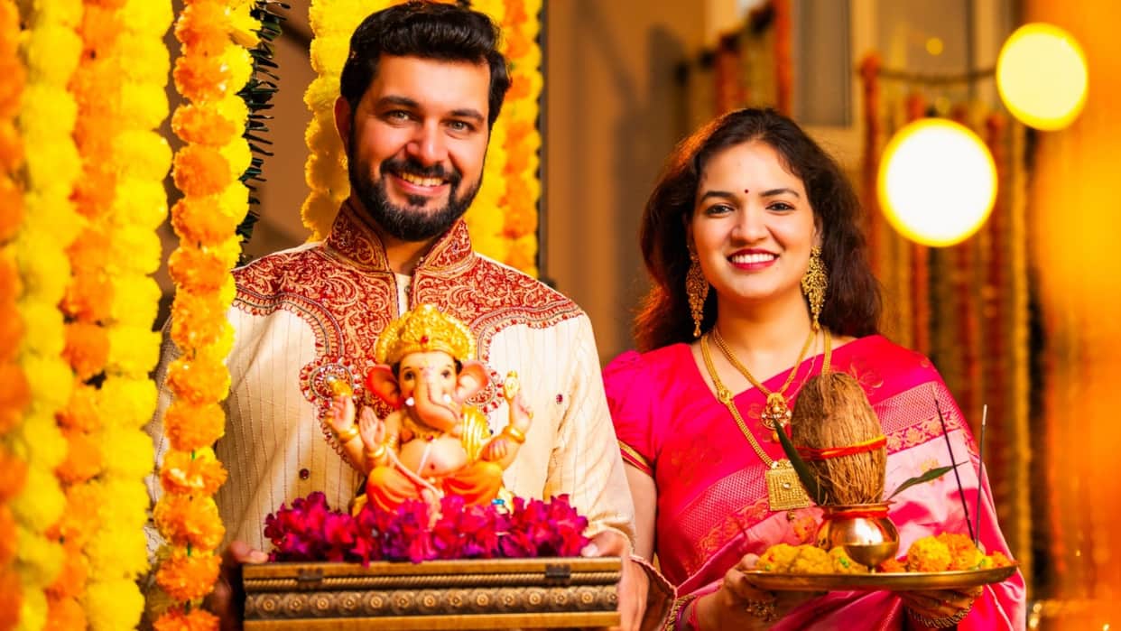 Ganesh Chaturthi Look Special Tips for Men and Women to Get Ready for Lord Ganesha’s Welcome