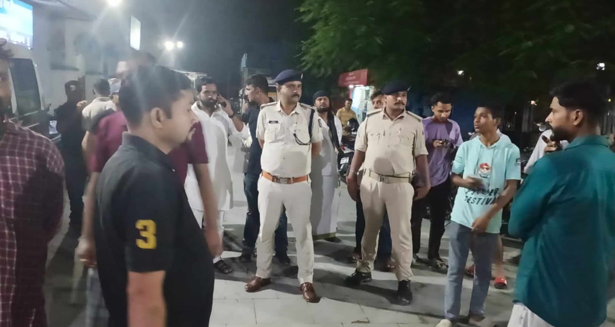 Labourer dies after falling from under-construction house, family alleges murder
