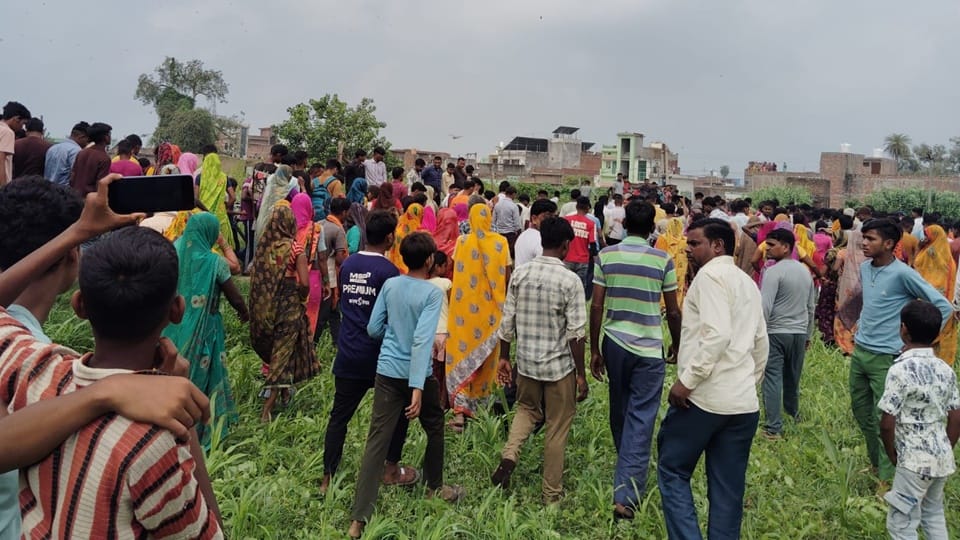 tenth class student murdered by slitting his throat in Sambhal