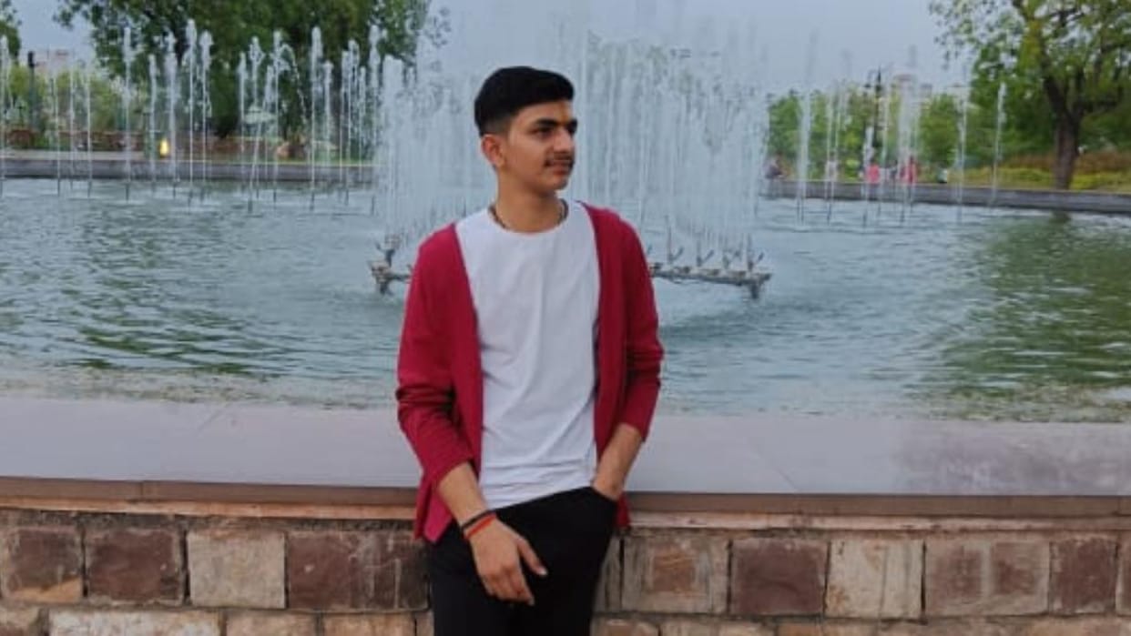 Jhansi: Scholarship made the path easier, now preparing for engineering