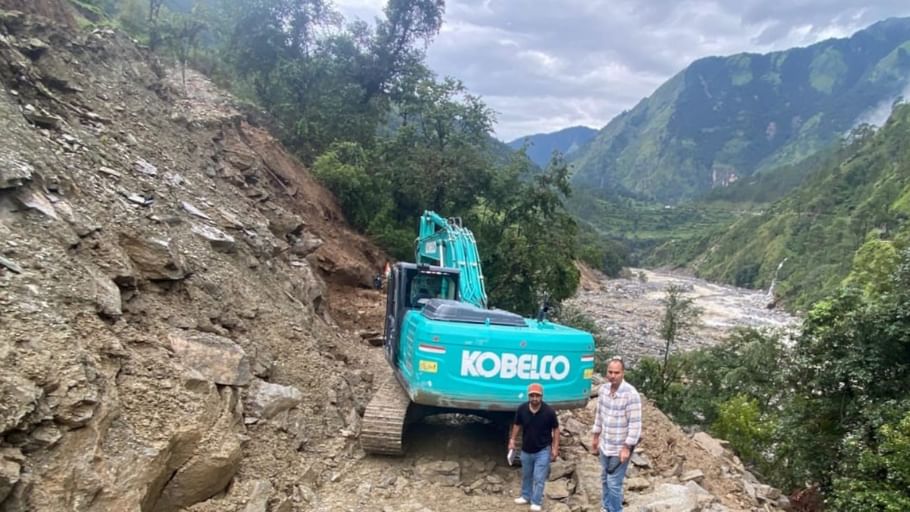 Uttarkashi disaster Dharali Now the crisis of food and cooking gas is deepening in the affected villages