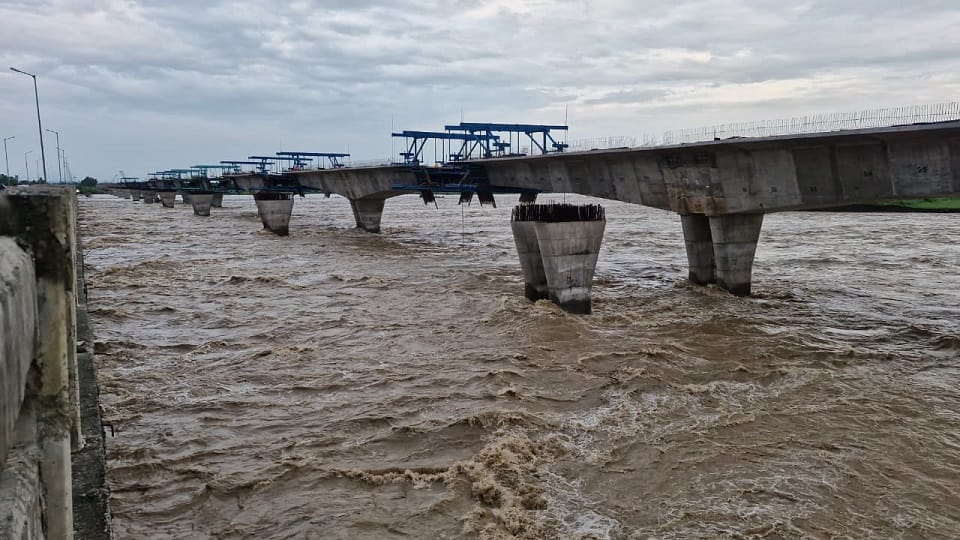 Weather Woes:  14 killed in ground and sky disaster