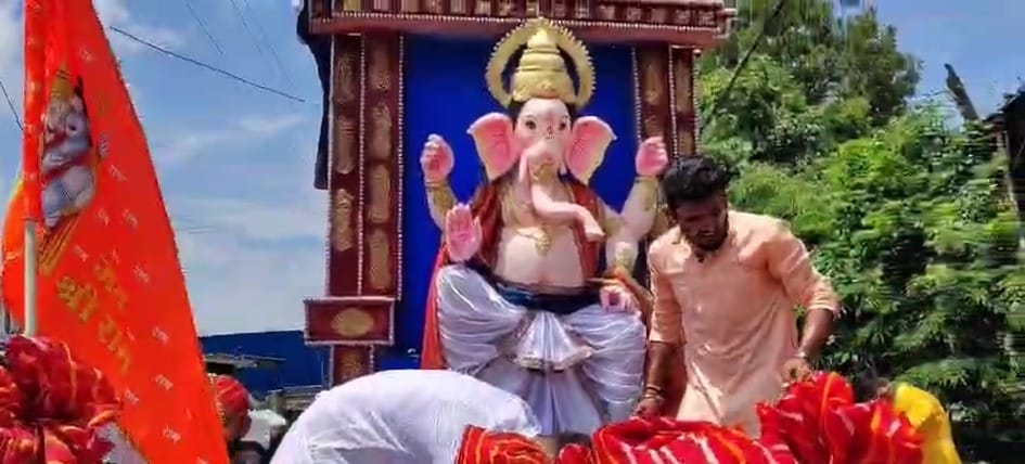 Bhopal: Ganesh festival is being celebrated in Bhopal, Ganesh idols are being installed with great pomp at var
