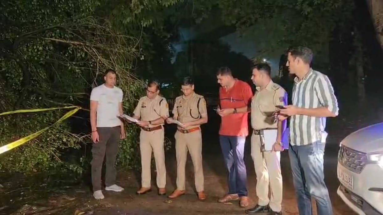 Delhi Encounter Notorious Robber Injured and Two Arrested in Keshav Puram