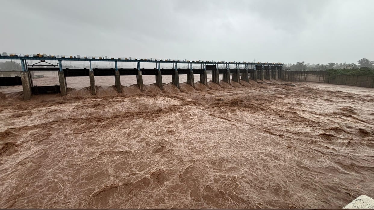 Due to heavy rains in Jammu and Kashmir disaster everywhere