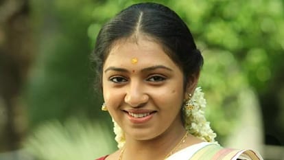 lakshmi menon kidnapping case kochi techie assault police arrest news