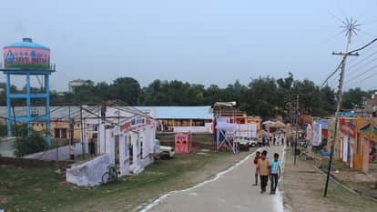 500-seat auditorium in the Mela Shridauji Maharaj complex Hathras