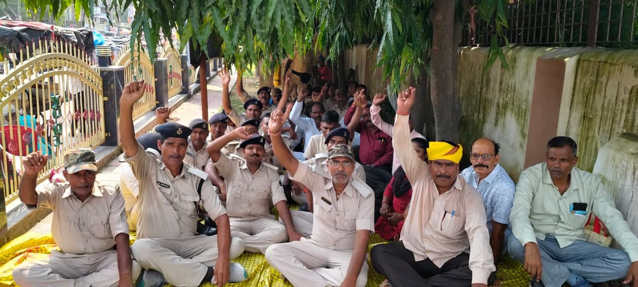 Bihar News: One-day strike by Home Guard jawans, demand for equal pay for equal work raised