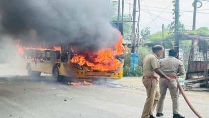 Miscreants set fire to three school buses and  van in Bokaro Jharkhand police investigating