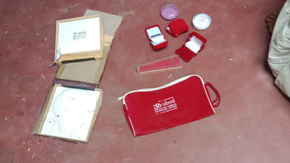 Kanpur: 9.5 lakhs including cash stolen from milkman's house, police investigating