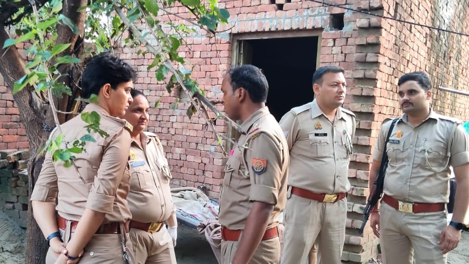 Cousin Brother killed a teenager in one-sided love and protest against physical relationship In Baghpat