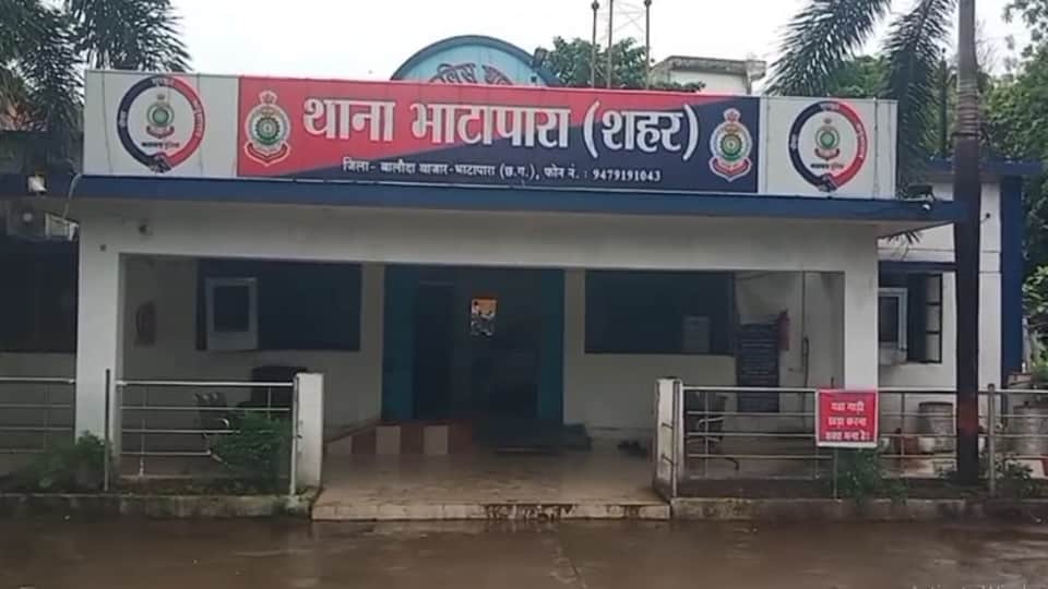 Fake goods are being sold in the markets of Bhatapara, notices issued to many shopkeepers