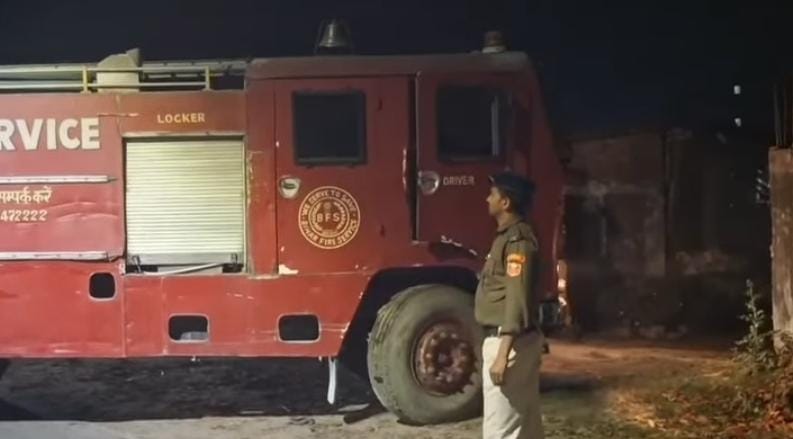 Bihar Muzaffarpur News huge fire broke out in a restaurant located at Lenin Chowk