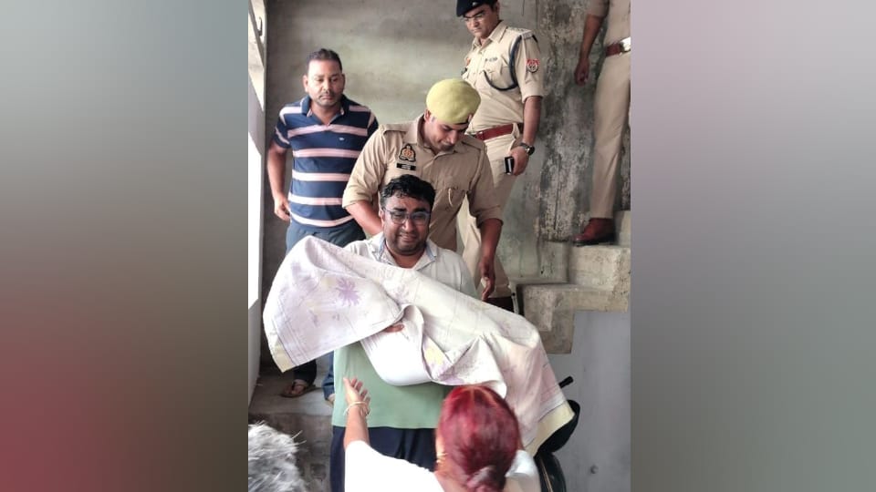 FIR Lodged against three moneylenders in Shahjahanpur suicide case