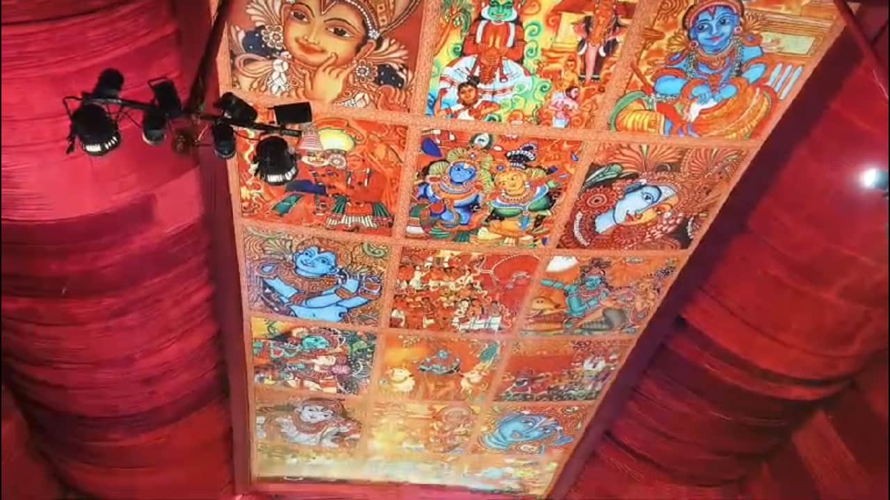 Pandal of Katghora Ke Raja is 111 feet high